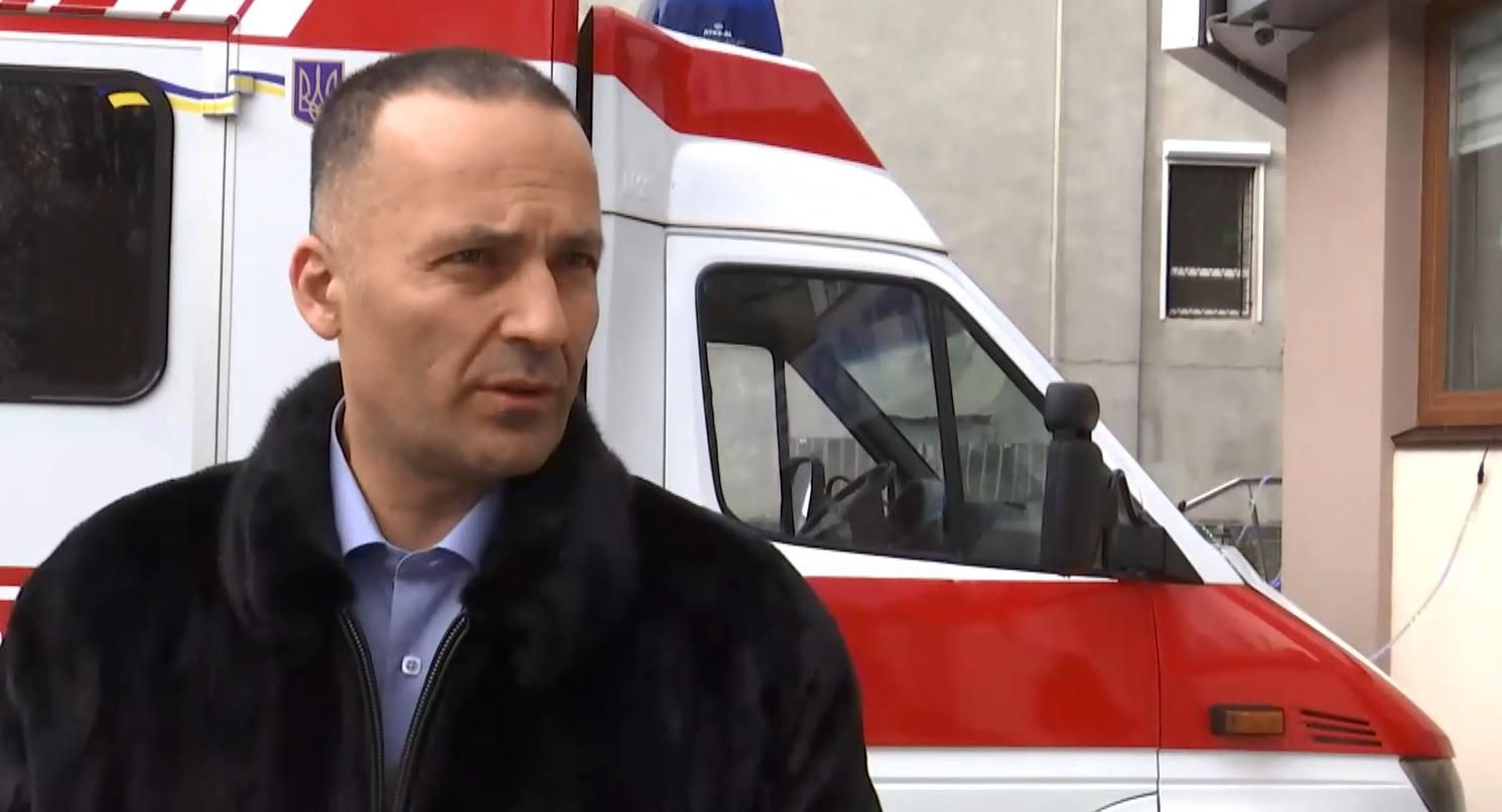 Ліванський стоматолог безкоштовно лікує українських бійців на передовій Ліванський стоматолог безкоштовно лікує українських бійців на передовій