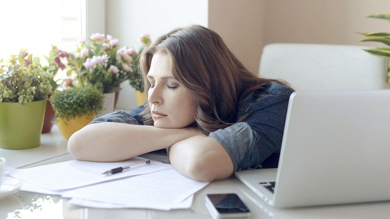 Исследователи объяснили, чем опасна работа на дому