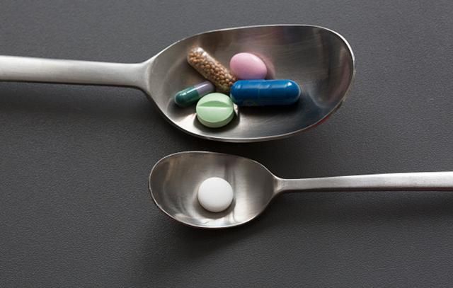 Безкоштовні ліки українці почнуть отримувати вже з наступного місяця Безкоштовні ліки українці почнуть отримувати вже з наступного місяця