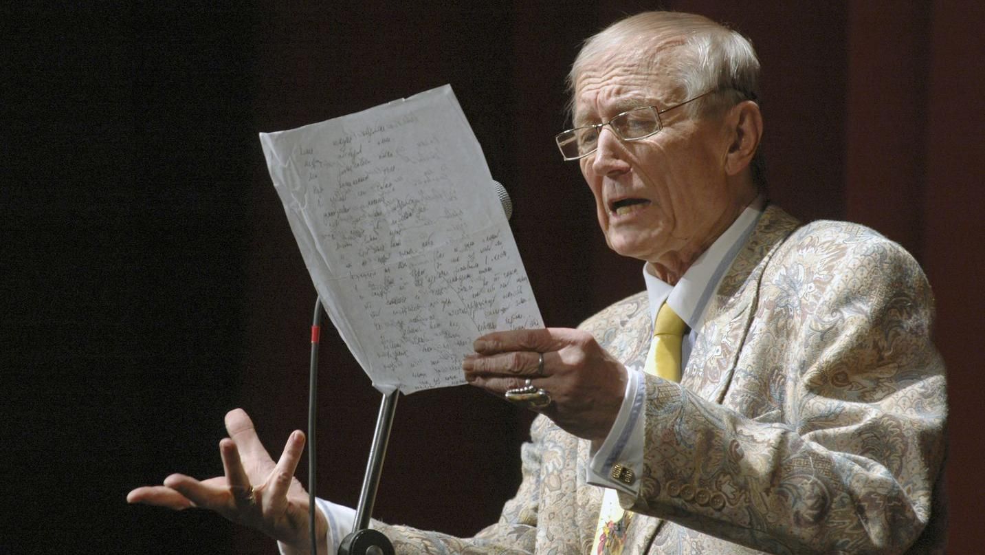 У США госпіталізували відомого російського та радянського поета У США госпіталізували відомого російського та радянського поета