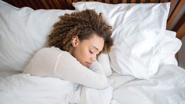 Чотири звички вихідного дня, які не дають вам виспатися