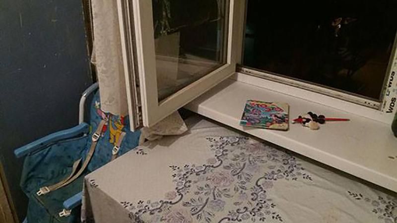 Мама недосмотрела: 1,5-летний ребенок упал с 4 этажа на Донбассе