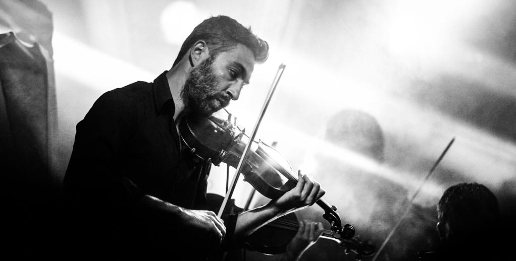 Музыка делает мужчин более привлекательными в глазах женщин, – ученые