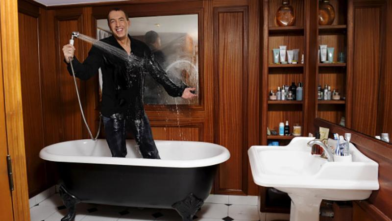 Как правильно принимать душ, чтобы не пересушить кожу