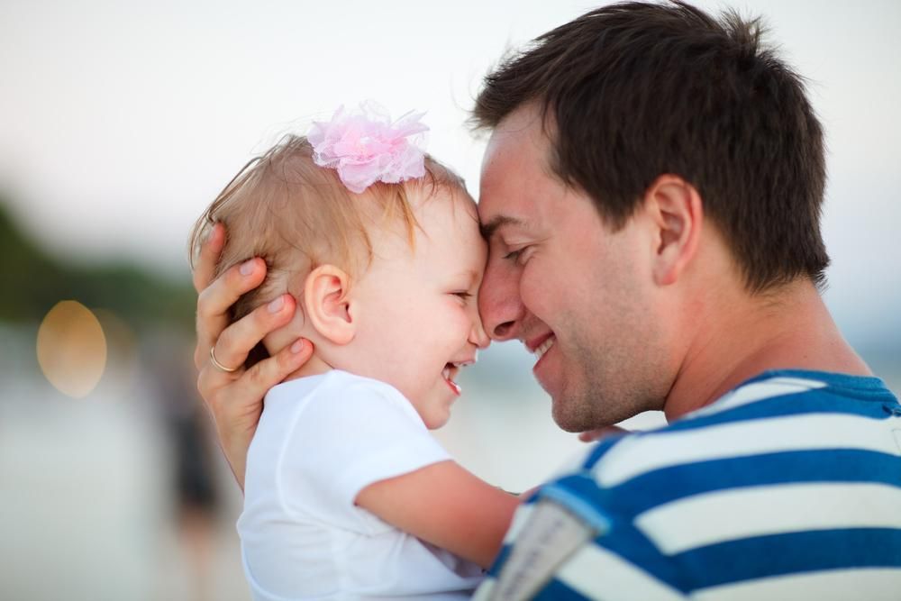 Выяснено, в какой стране отцы проводят больше всего времени с детьми