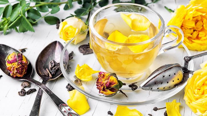 Чаи с травами, которые укрепят ваше здоровье: полезный перечень