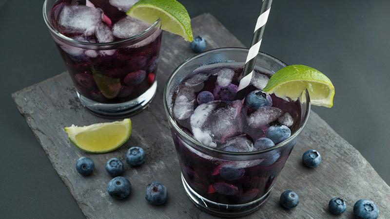 Почему нельзя пить сок на голодный желудок