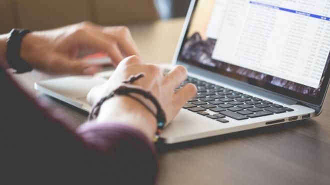 Необмежені можливості: як люди із вадами зору вільно працюють в Інтернеті Необмежені можливості: як люди із вадами зору вільно працюють в Інтернеті