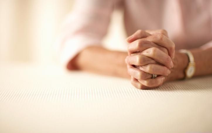 Почему хрустят пальцы: объяснение ученых Почему хрустят пальцы: объяснение ученых