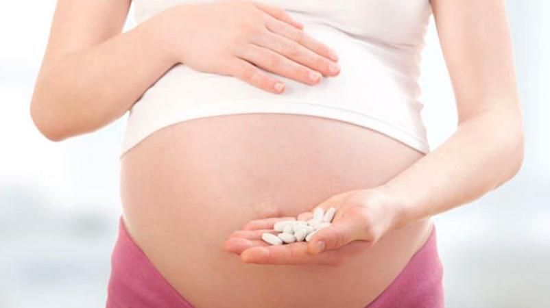 Чим небезпечний парацетамол під час вагітності: пояснення медиків