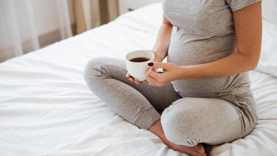 Как употребление кофе во время беременности влияет на малыша