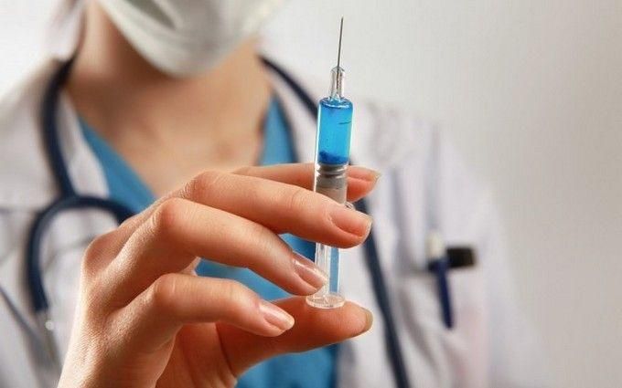 В Минздраве требуют отменить недавний запрет вакцин: они не вызывали летальных исходов