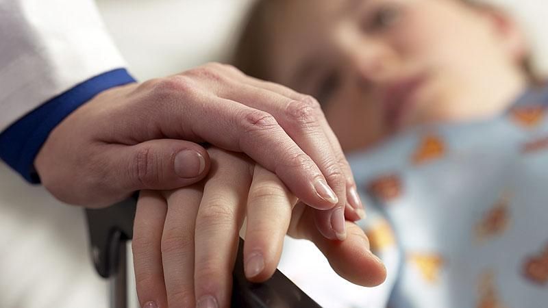 Лікарі ще не можуть поставити точний діагноз, – родич потерпілої в Черкасах дитини