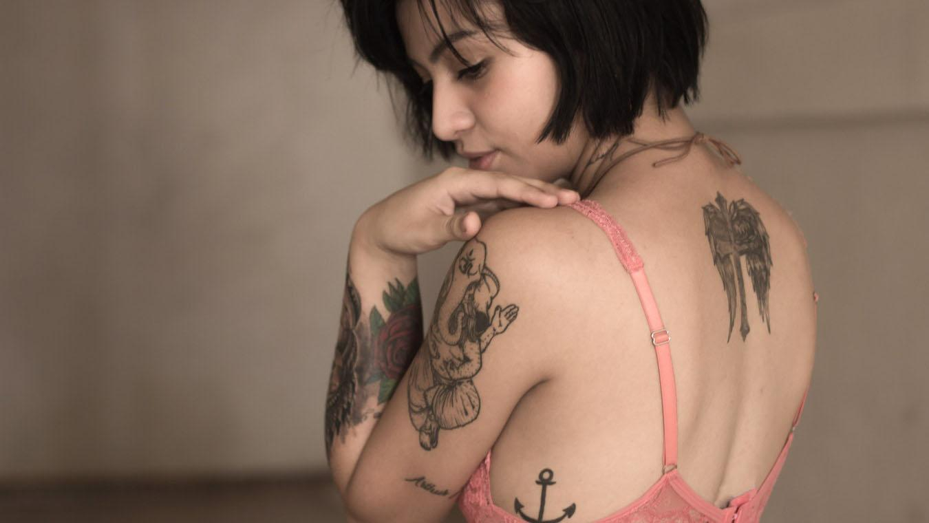 Медики назвали вред от ношения бюстгальтера