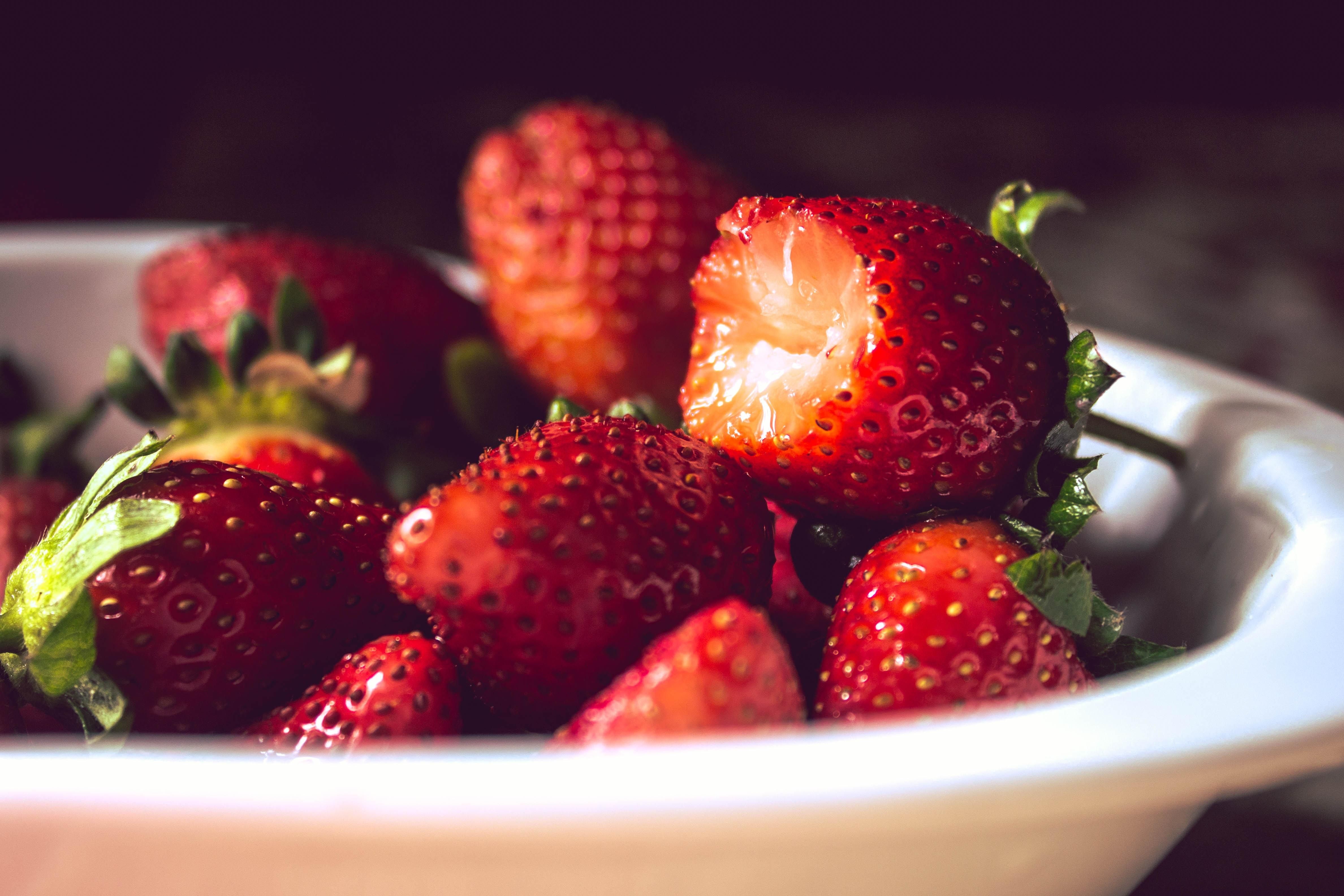 7 причин з'їсти полуницю: у чому користь ягоди