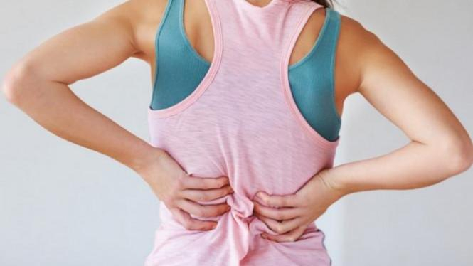 Как избежать боли в шее: 5 простых упражнений в фото