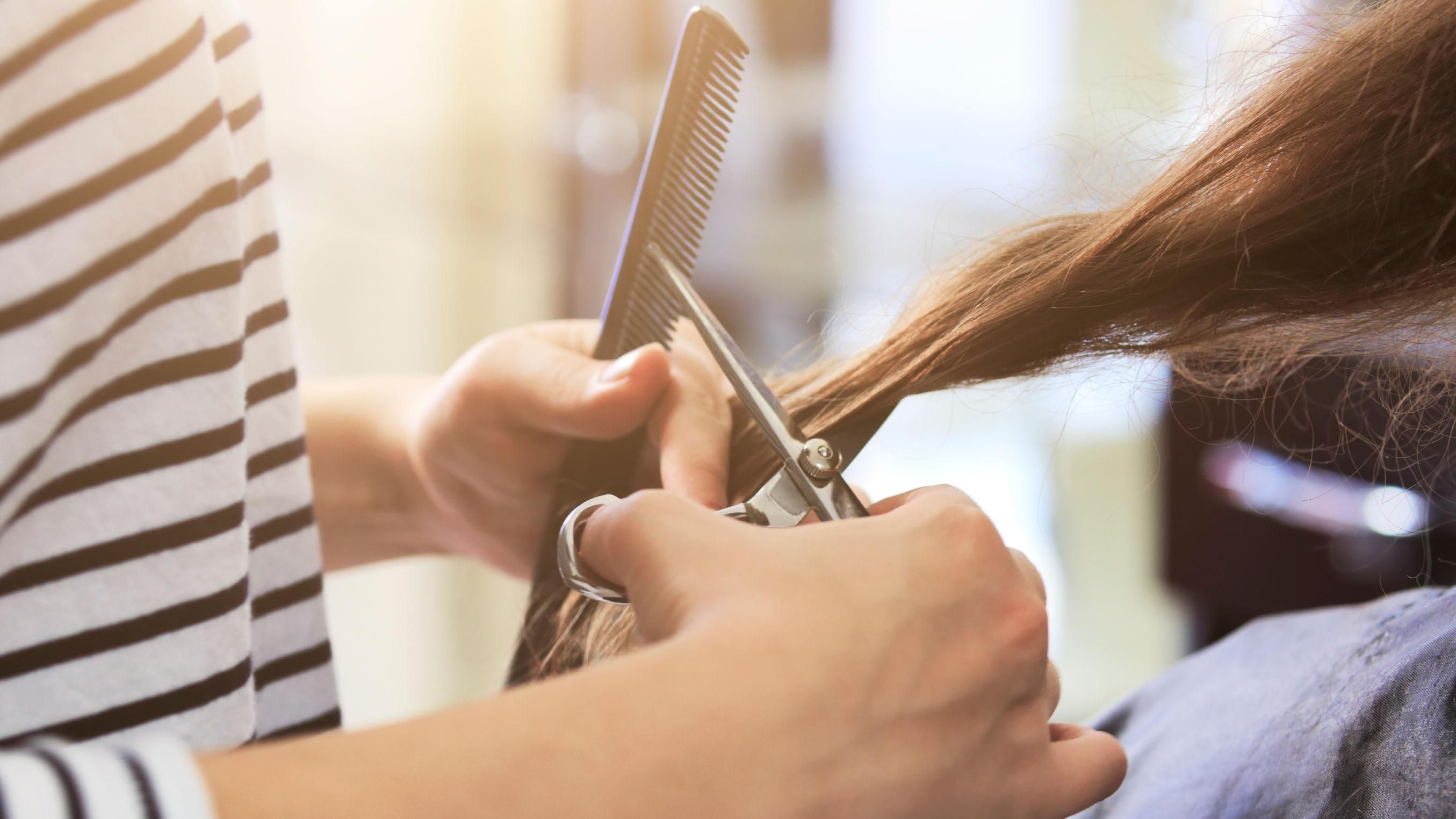 6 инфекций, которые можно подхватить в парикмахерской