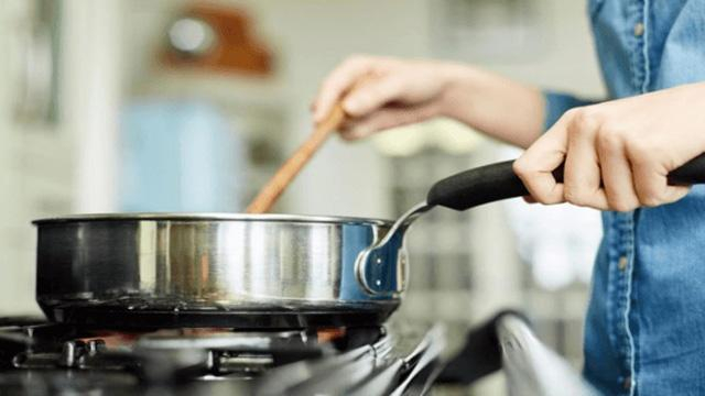 Специалисты назвали продукты, которые нельзя подогревать