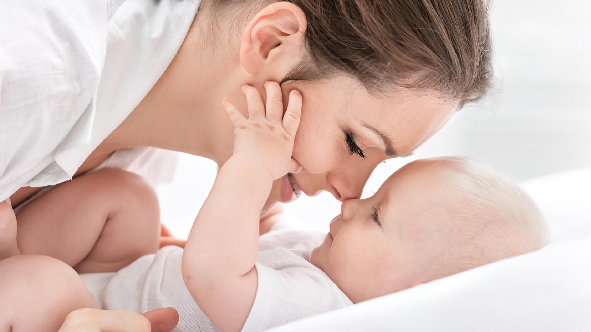 Як змінюється голос жінки після народження дитини: відкриття вчених