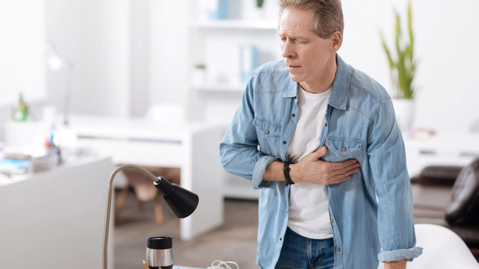 Что увеличивает риск сердечных приступов и убивает: кардиологи назвали условие