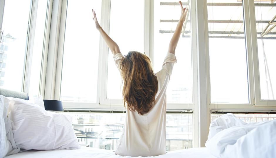 Почему женщинам полезно просыпаться утром: интересный факт