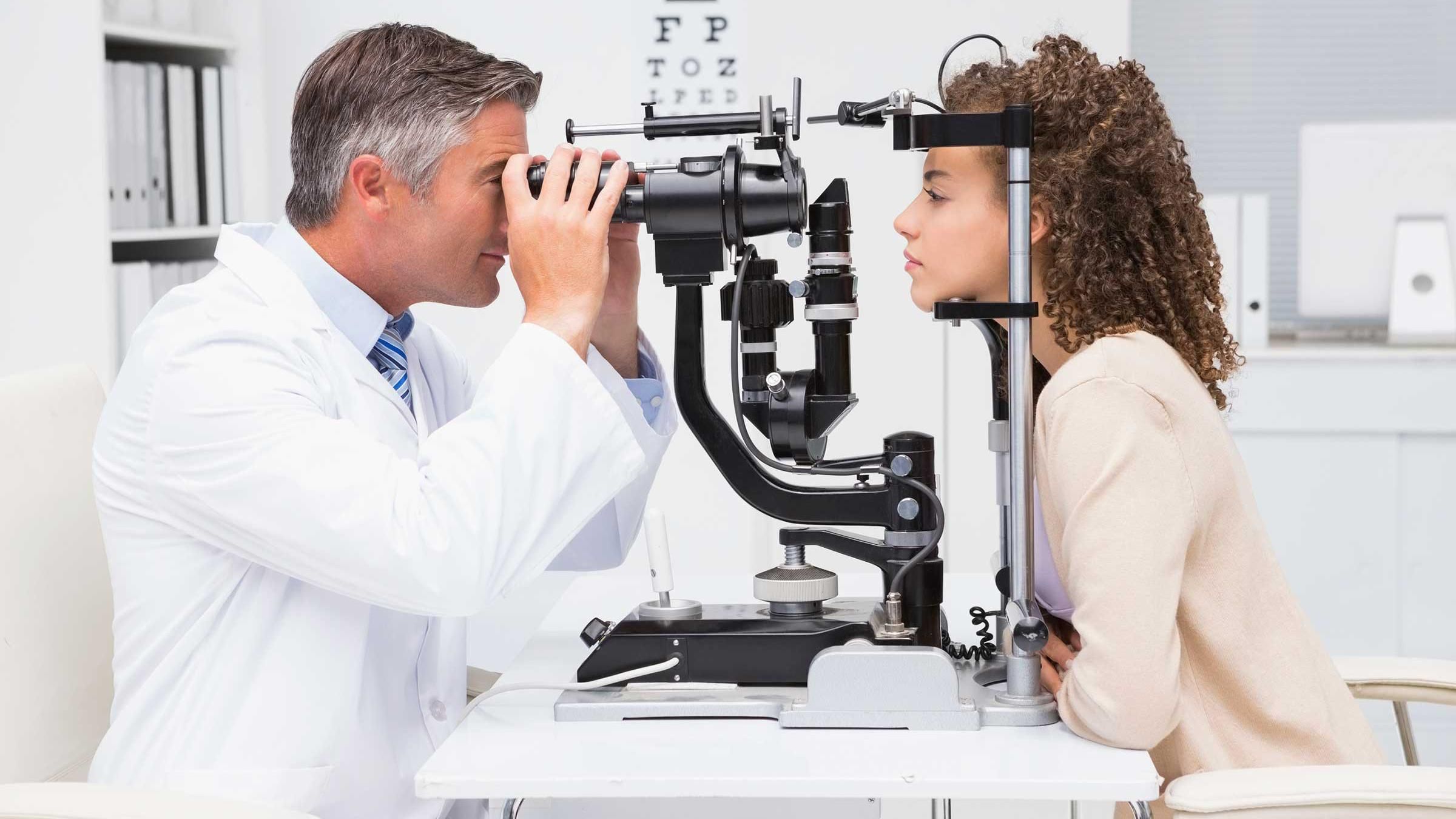 Когда необходимо идти к окулисту: основные симптомы Когда необходимо идти к окулисту: основные симптомы