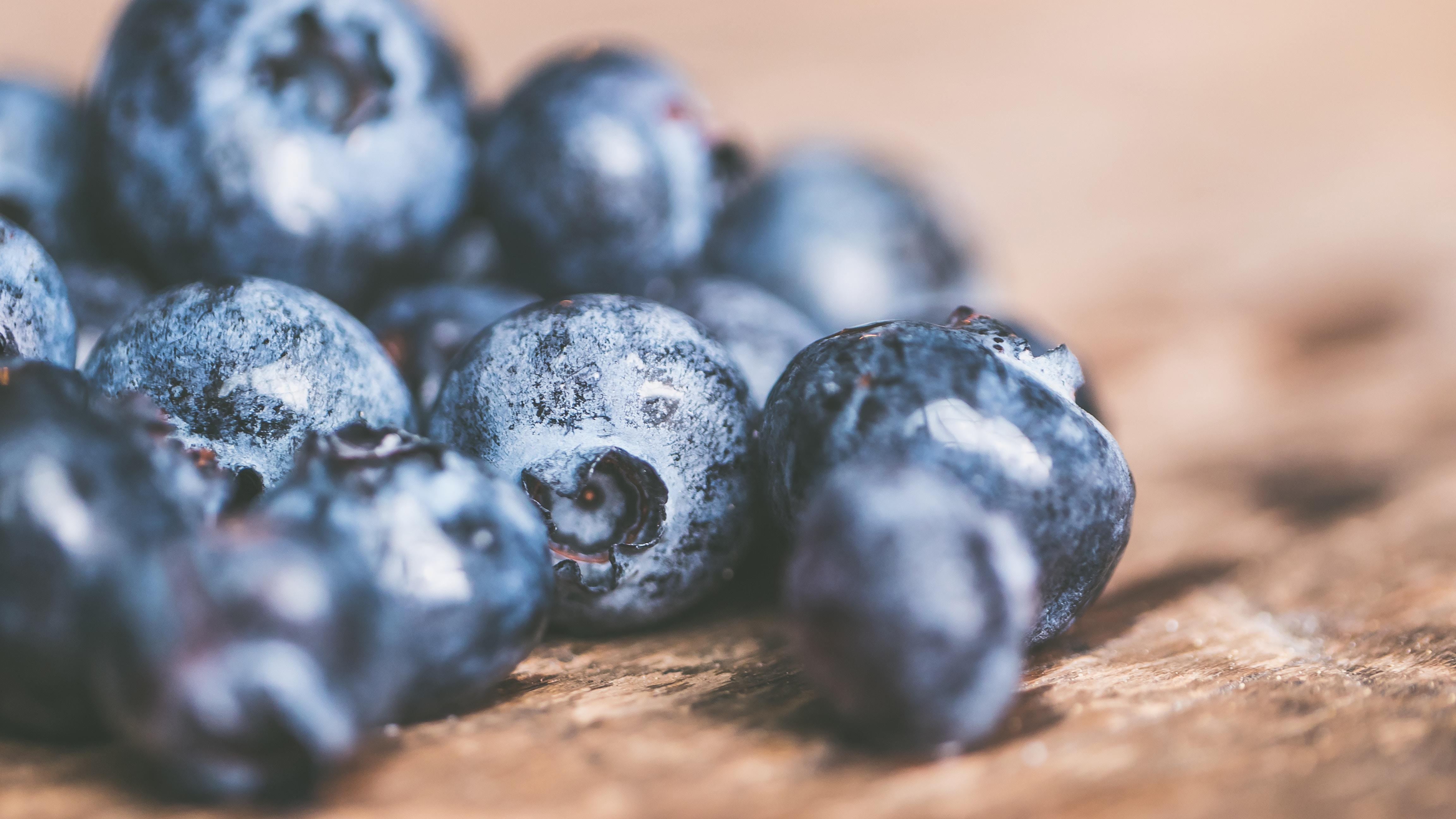 Продукты, от которых желтеют зубы: топ-7