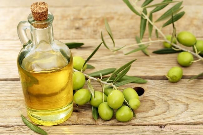 Чому оливкова олія така корисна: цікаві факти