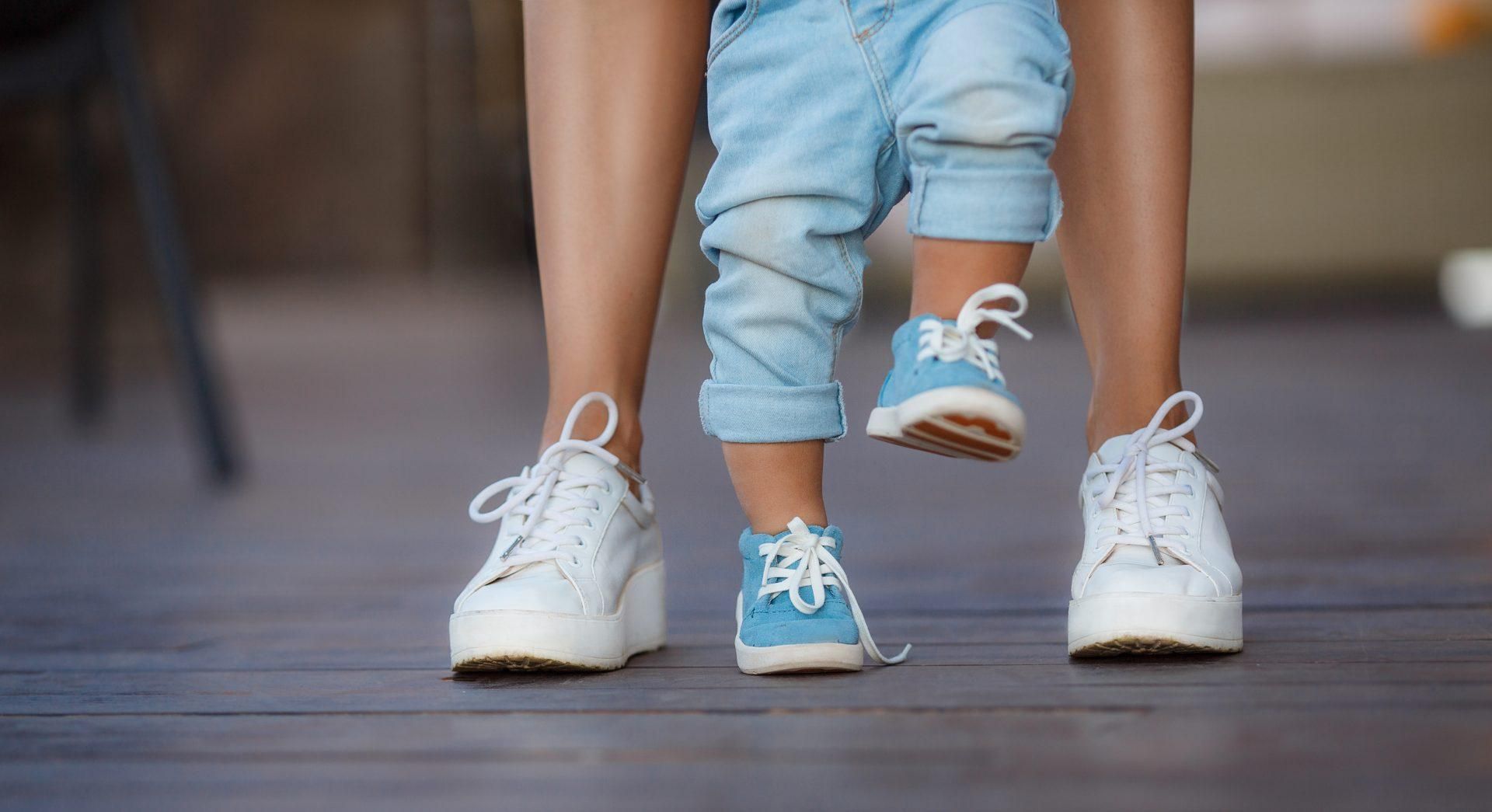 Як взуття впливає на фізичні здібності дітей: несподівані факти