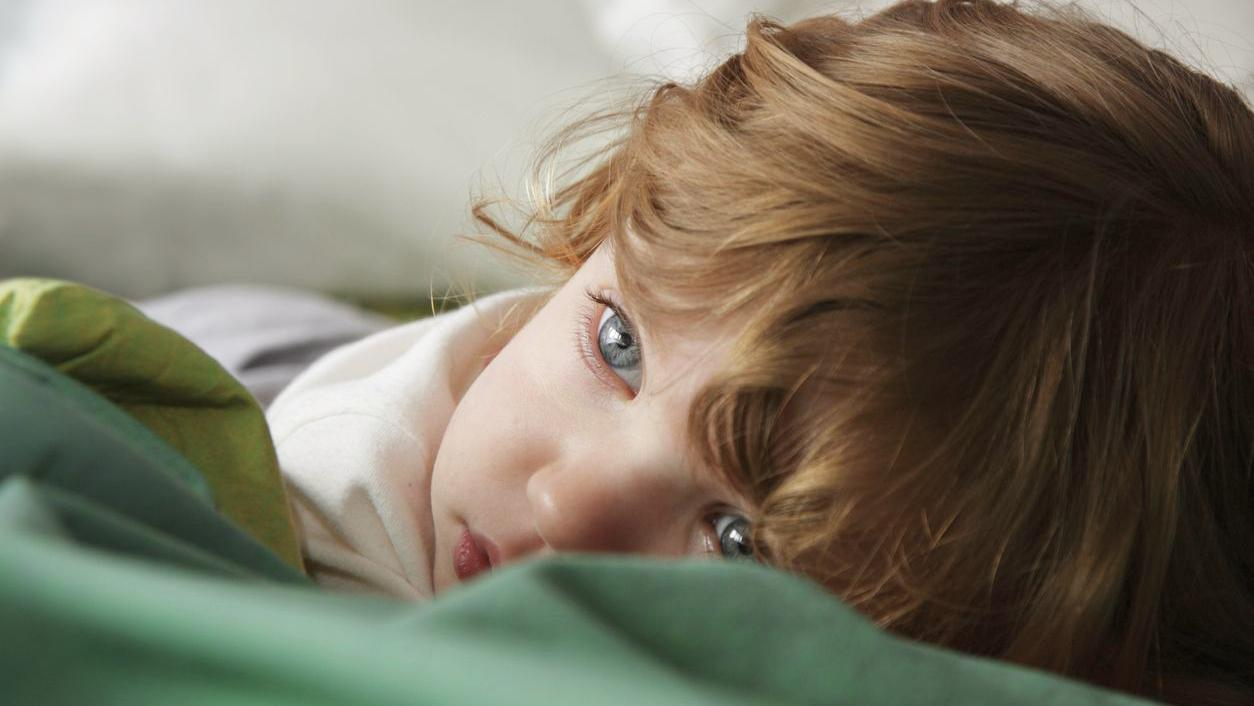 Что делать, если ребенок боится грозы