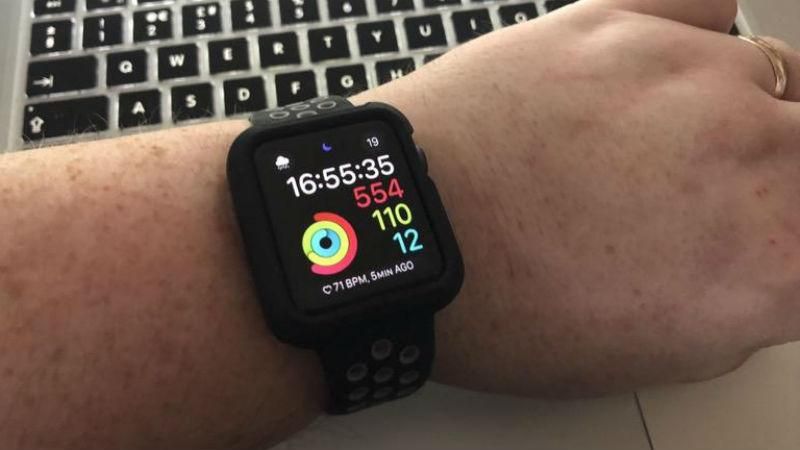 Apple Watch помог выявить редкую патологию сердца у парня Apple Watch помог выявить редкую патологию сердца у парня
