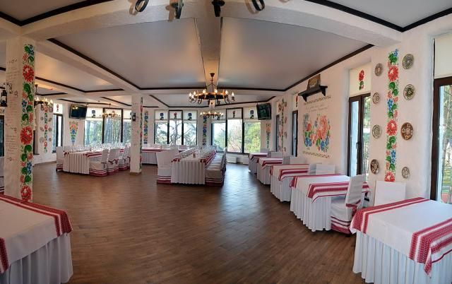 У ресторані нардепа сталося масове отруєння людей У ресторані нардепа сталося масове отруєння людей