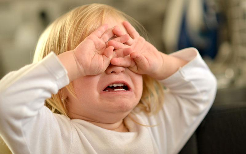 Почему ребенок капризничает: советы родителям