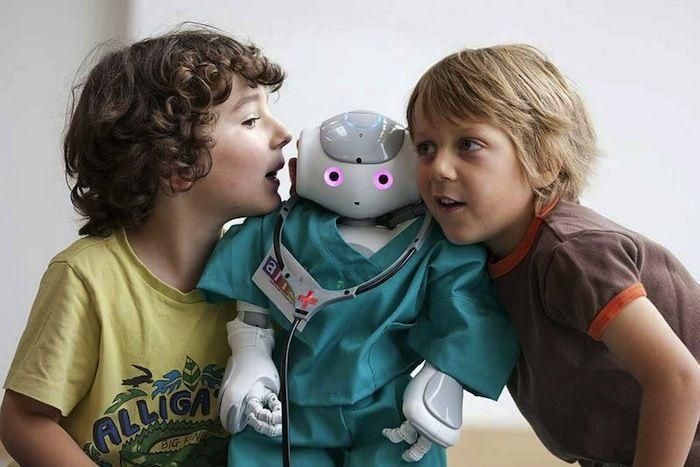 Как роботы влияют на мысли и поступки детей