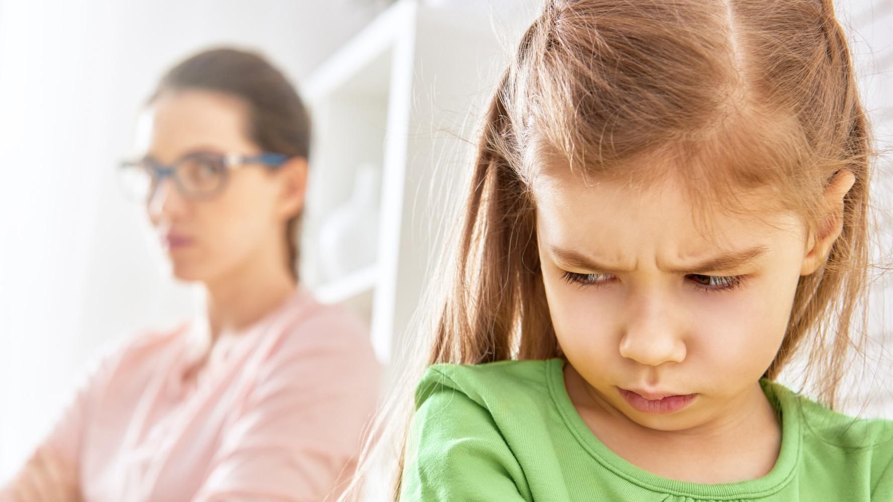 Как реагировать родителям, если ребенок обзывается