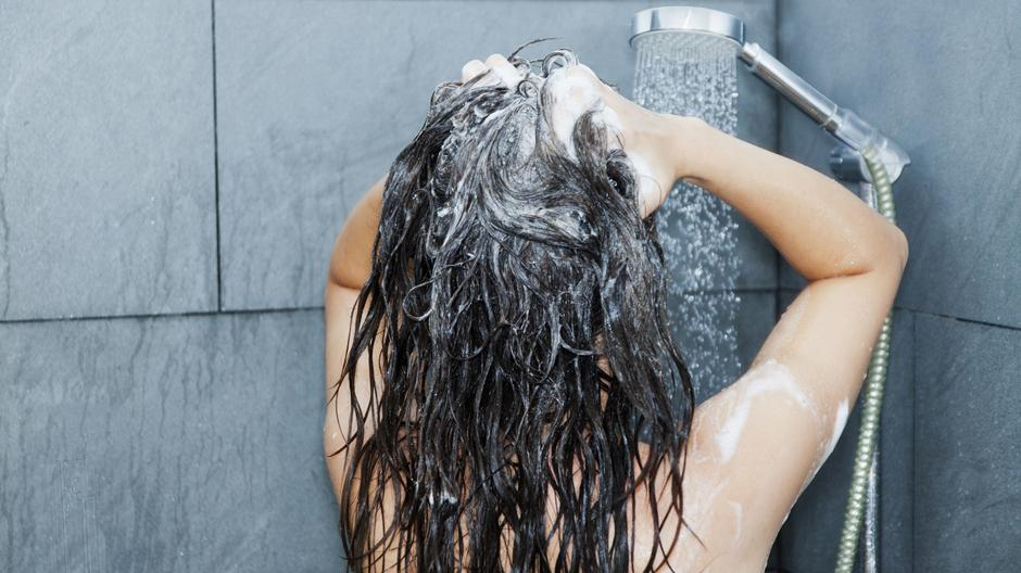 5 вещей, которые не стоит делать в душе