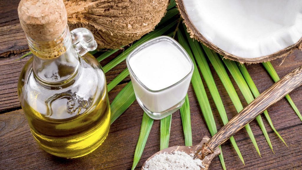 Вчені розвінчали міф про користь кокосової олії