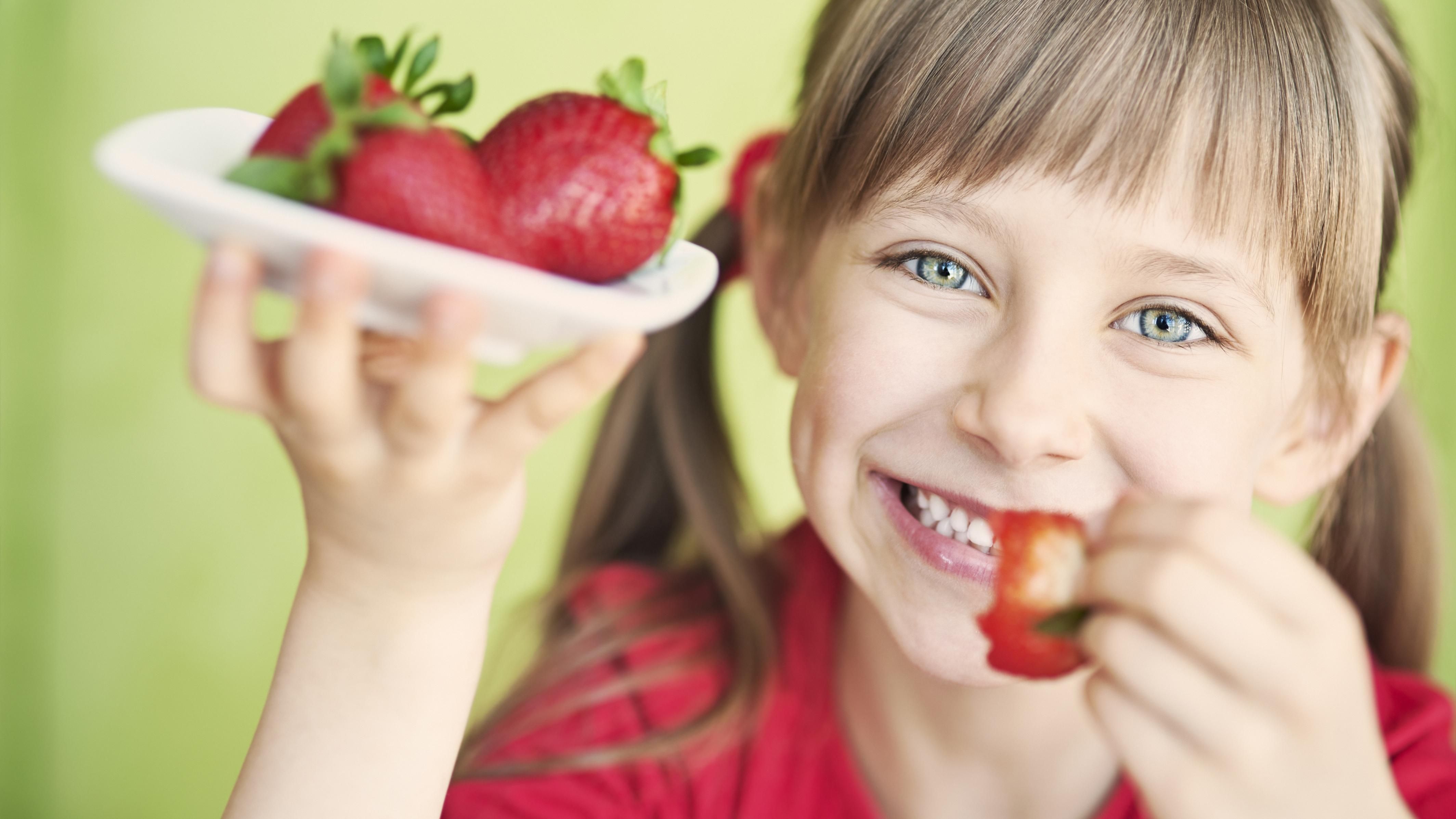 Які продукти потрібно вживати дітям щодня