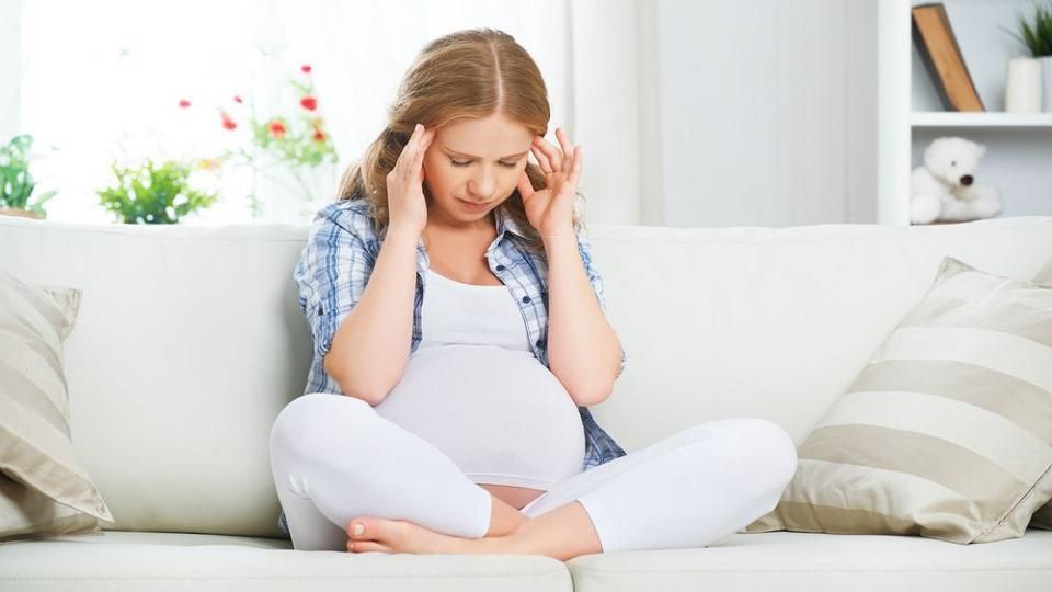 Стресс для беременных такой же вредный, как табакокурение