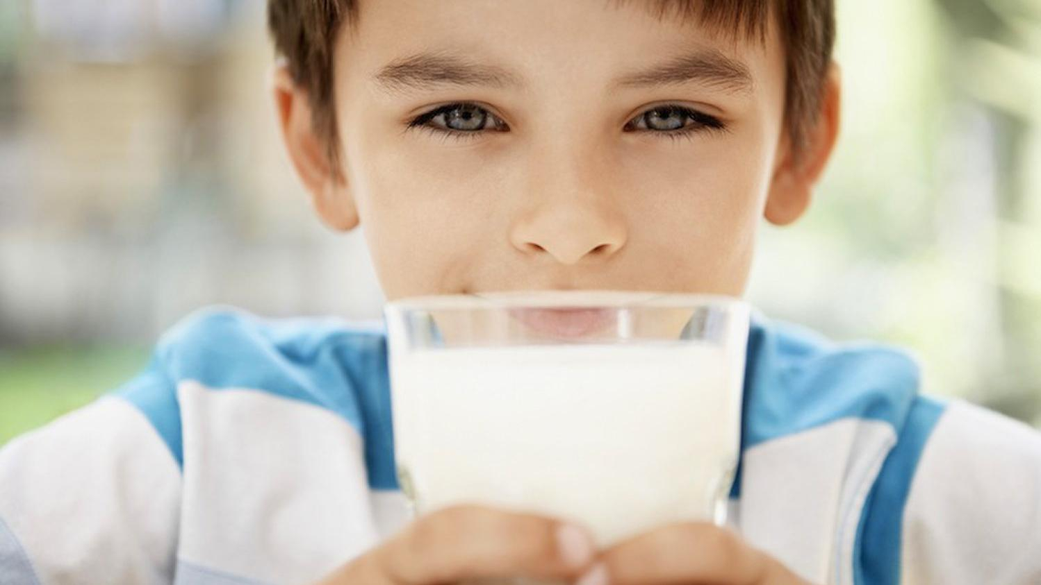 Сколько кальция нужно детям ежедневно