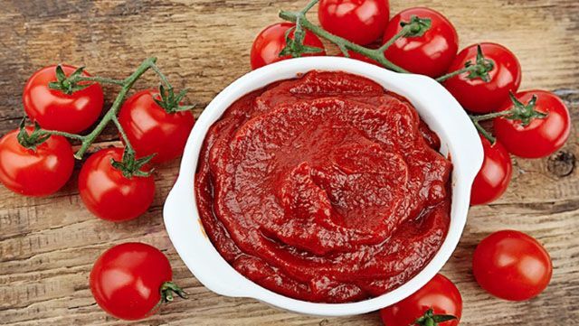 Чем опасен кетчуп: вред, состав, влияние на организм