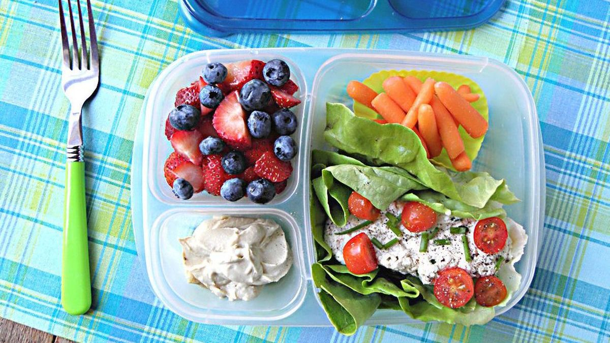 Каким должен быть идеальный перекус в течение дня: советы диетолога