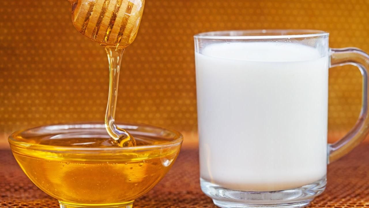 Чому вчені не радять пити молоко під час застуди