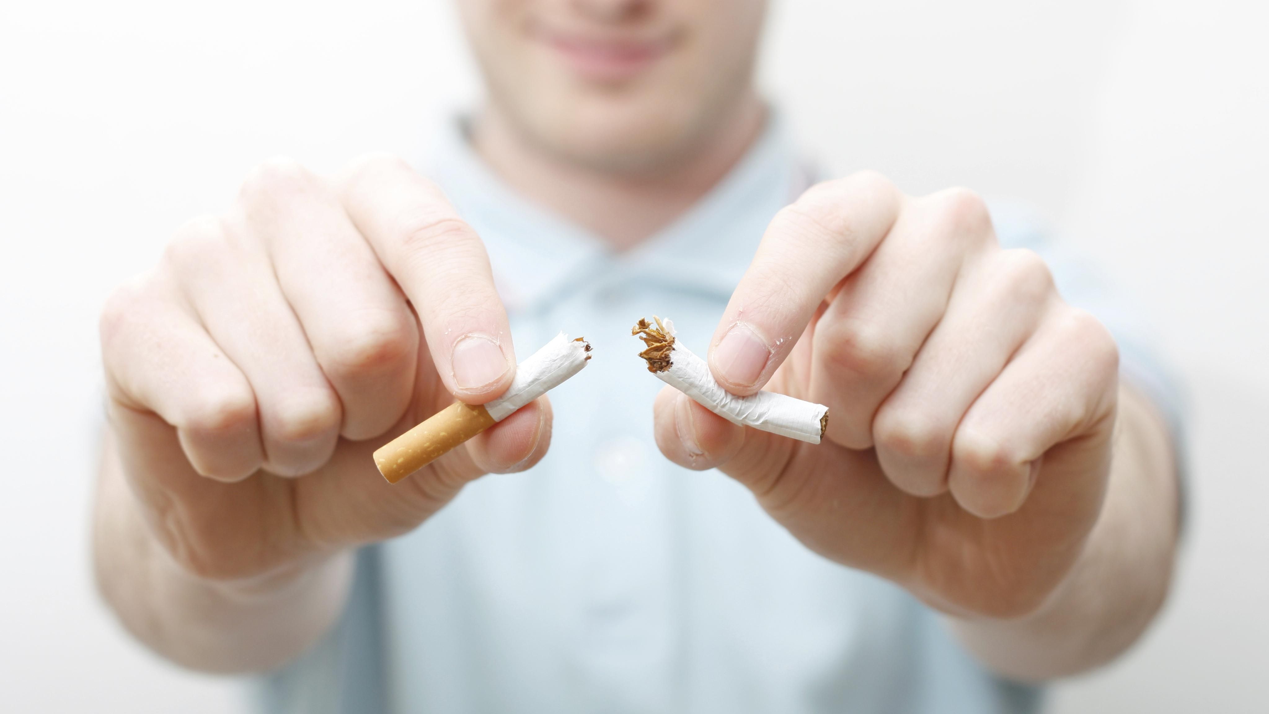 У якому віці найкраще кинути курити: відповідь вчених