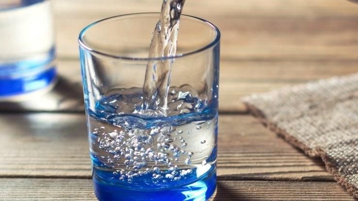 До чого призводить дефіцит води в організмі: наслідки