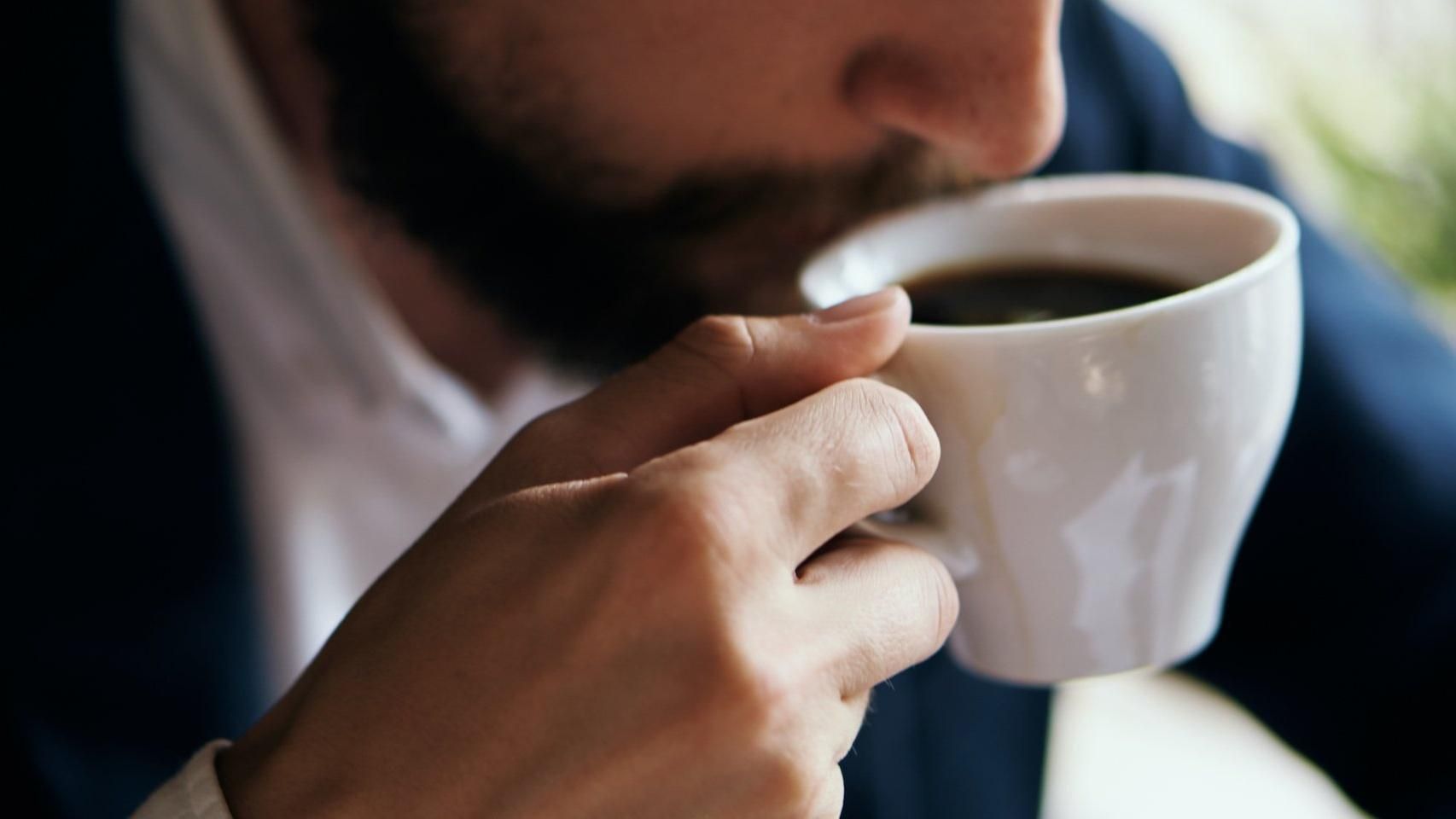Чому людям подобається пити каву: відповідь вчених