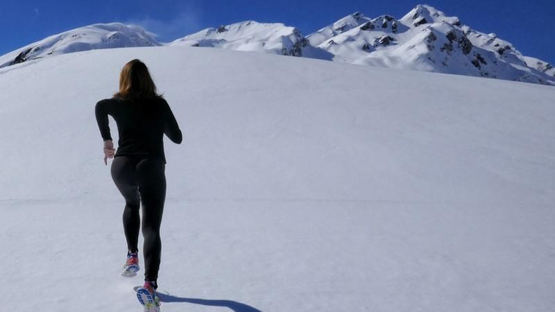 Як правильно бігати взимку: корисні поради