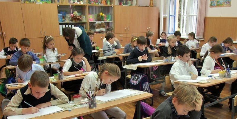 Как оценки подавляют психику детей