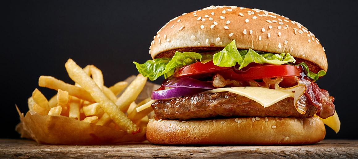 Ученые сделали неожиданное заявление о пользе фаст-фуда