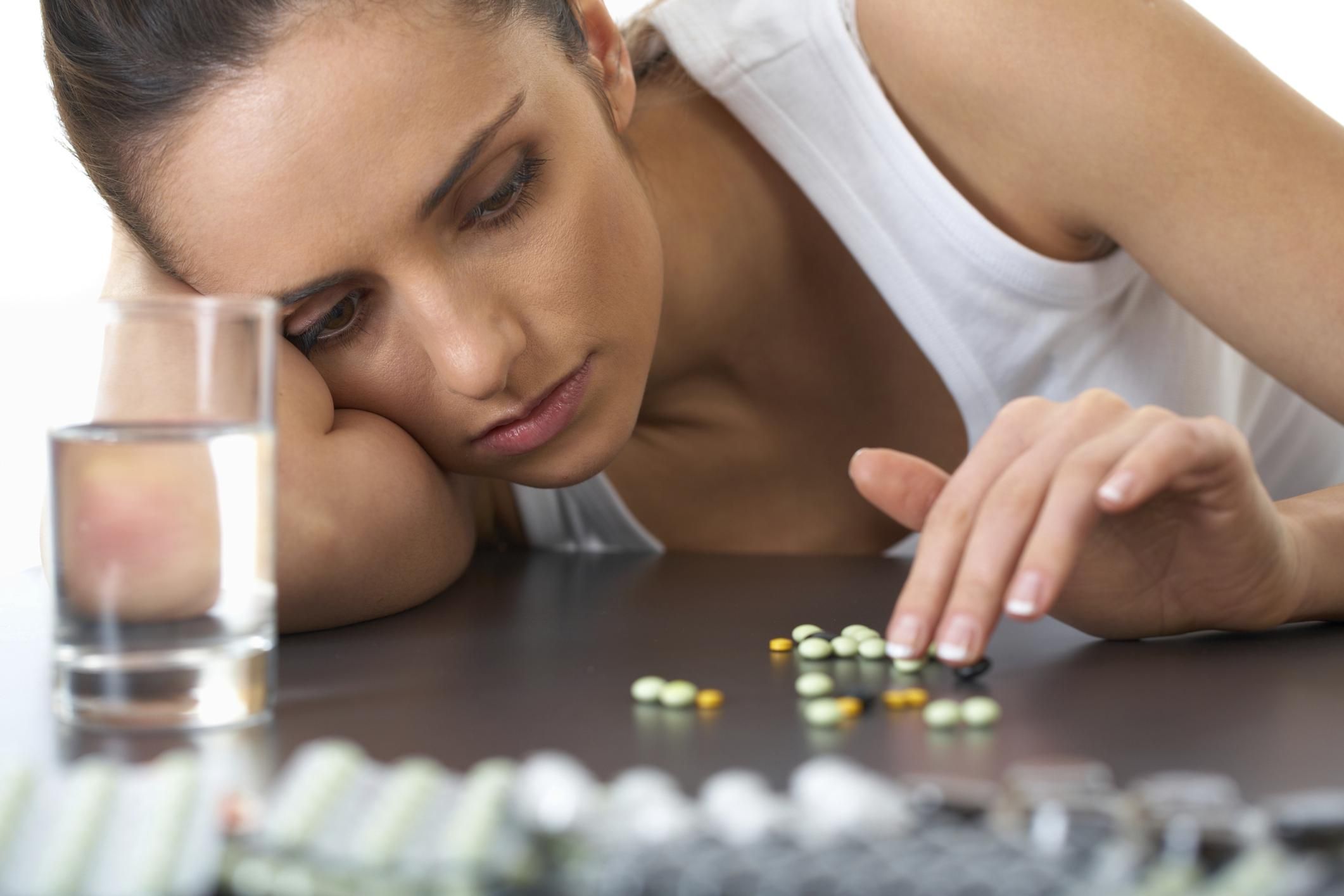 В чем главный вред антидепрессантов: объяснения врачей